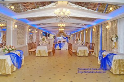 Банкетный зал Женева в Кубинке, вариант сервировки для свадьбы